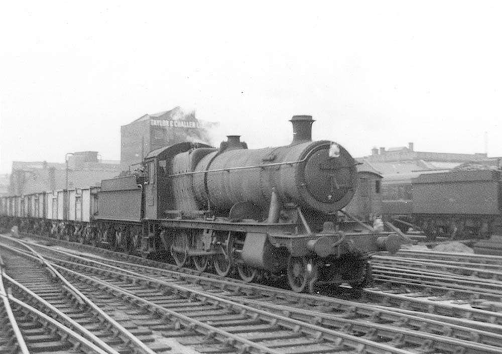 Birmingham Snow Hill - British Railways Period Locomotives: Ex-GWR 2-8 ...