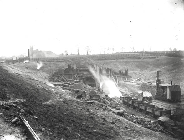 View of the cutting being widened by steam shovel at the northern portal of Catesby tunnel