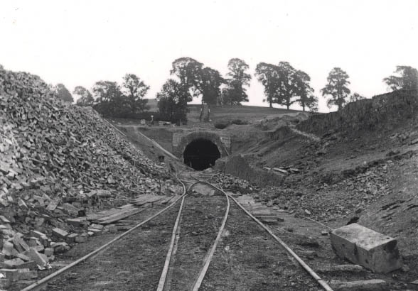 Looking along the contractor's temporary track towards the northern end of Catesby tunnel