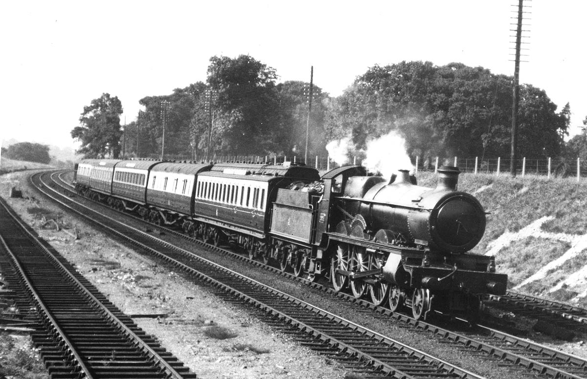 Название железной дороги в 1974. Great Western Railway. GWR Англия. Поезд GWR. Первая железная дорога в Италии 1839.