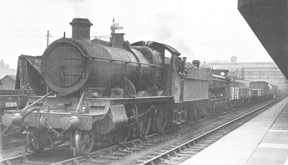 A double headed class �K� local freight passes through Snow Hill Station on the Down Main Line in the 1920s