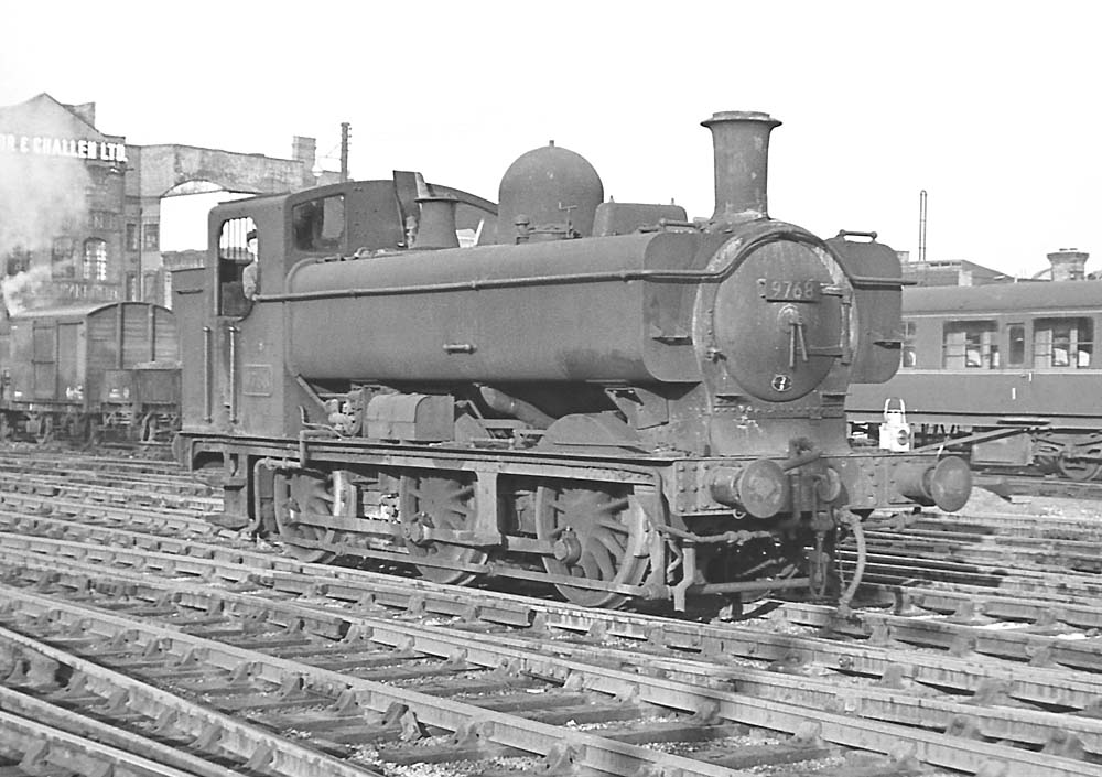 Birmingham Snow Hill - British Railways Period Locomotives: Ex-GWR 0-6 ...