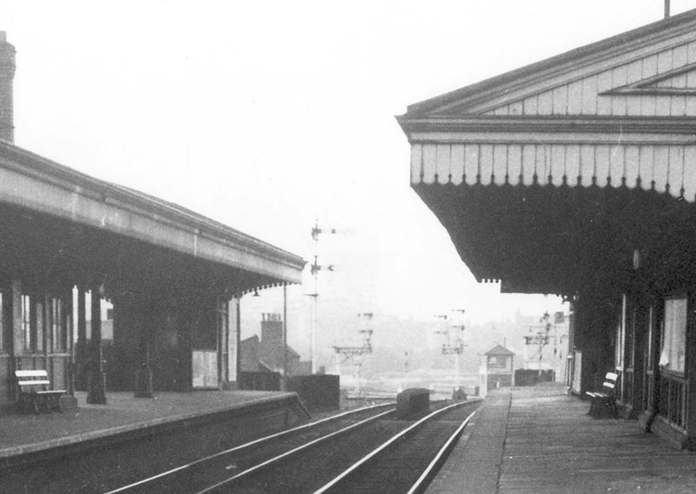 Close up looking towards Birmingham showing the end of the station and the bridge girders than spanned Coventry Road