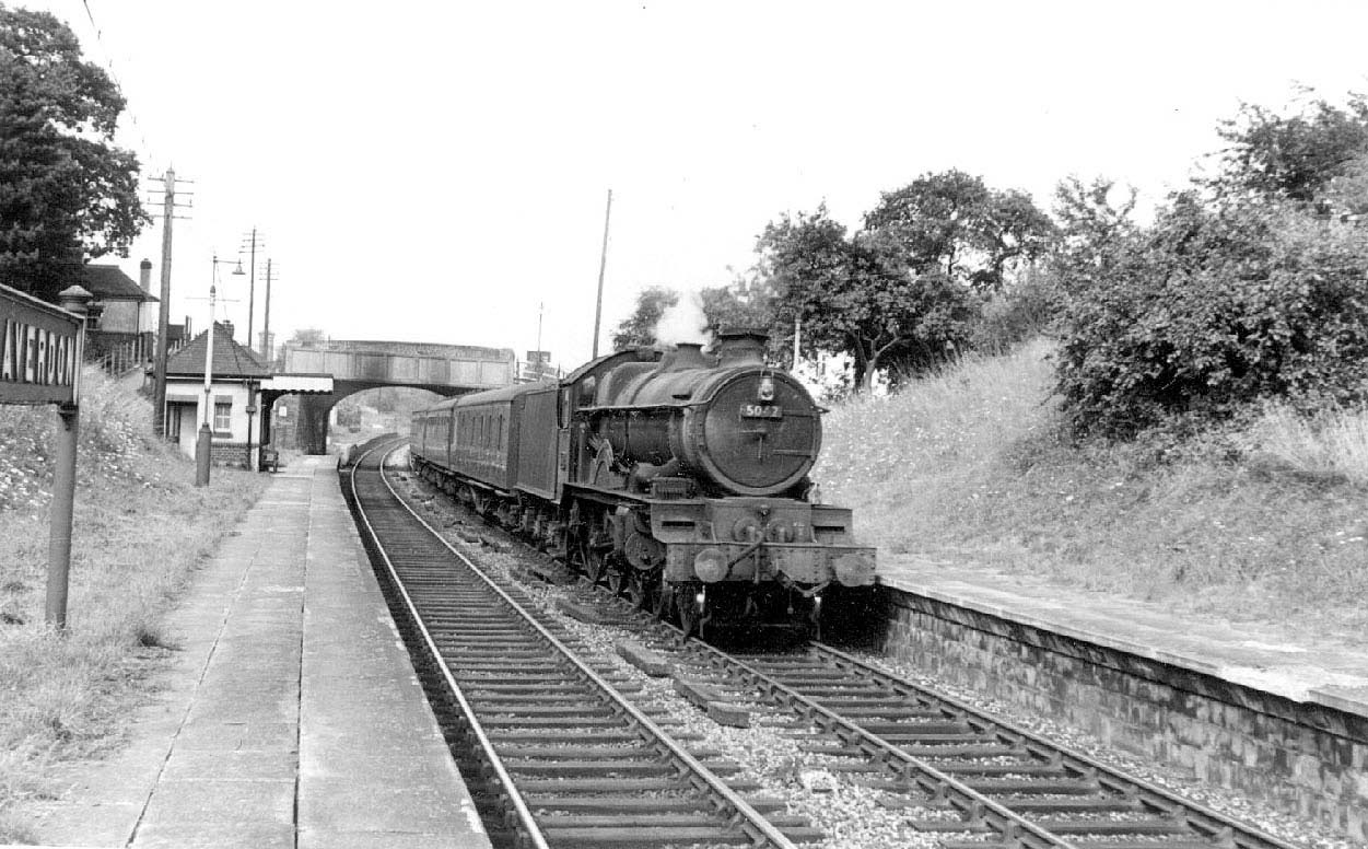 Claverdon Station - GWR 4-6-0 5013 ‘Castle’ class, No.5042 'Winchester ...