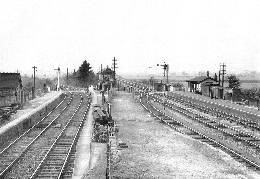 Fenny Compton Station: Looking north with the ex-SMJ lines to Stratford ...