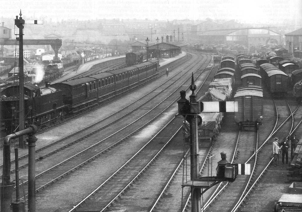 Looking towards Snow Hill with the station in the centre, gantry crane on the left and the sheds on the right