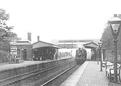 Looking towards Leamington with a view of what is probably a GWR 0-4-2T class 517 on an Autotrain standing in the down platform