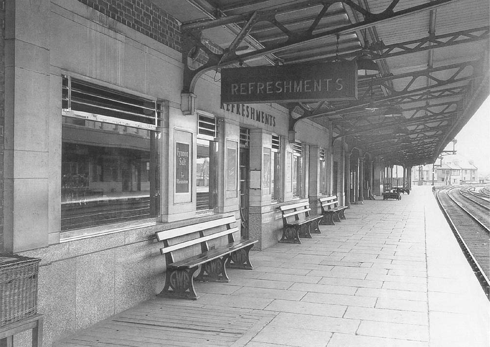 An external view looking towards London of the station's new refreshment room located in the centre of the up platform