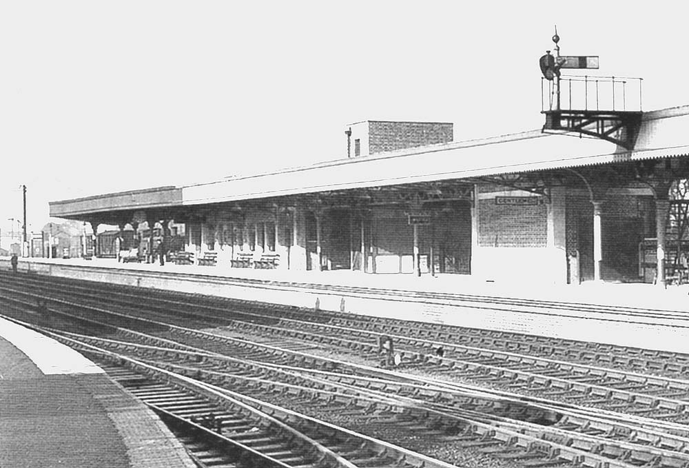 Close up of the Birmingham end of the up platform showing the section still needing to be painted
