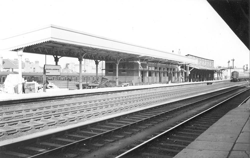 View of the up platform showing the new canopy at the Warwick end whilst some of the original facilities are still in place