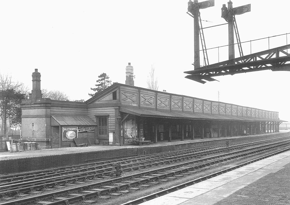 Looking across to the down platform in the Birmingham direction with the refreshment room on the left