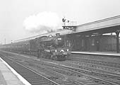 British Railways built 4-6-0 Castle class No 7029 'Clun Castle' speeds through Leamington at the head of an Warwickshire Railway Society special