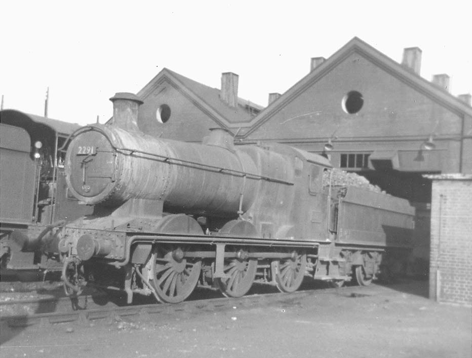 Leamington Shed Ex Gwr 2251 Class 0 6 0 No 2291 Is Seen Standing