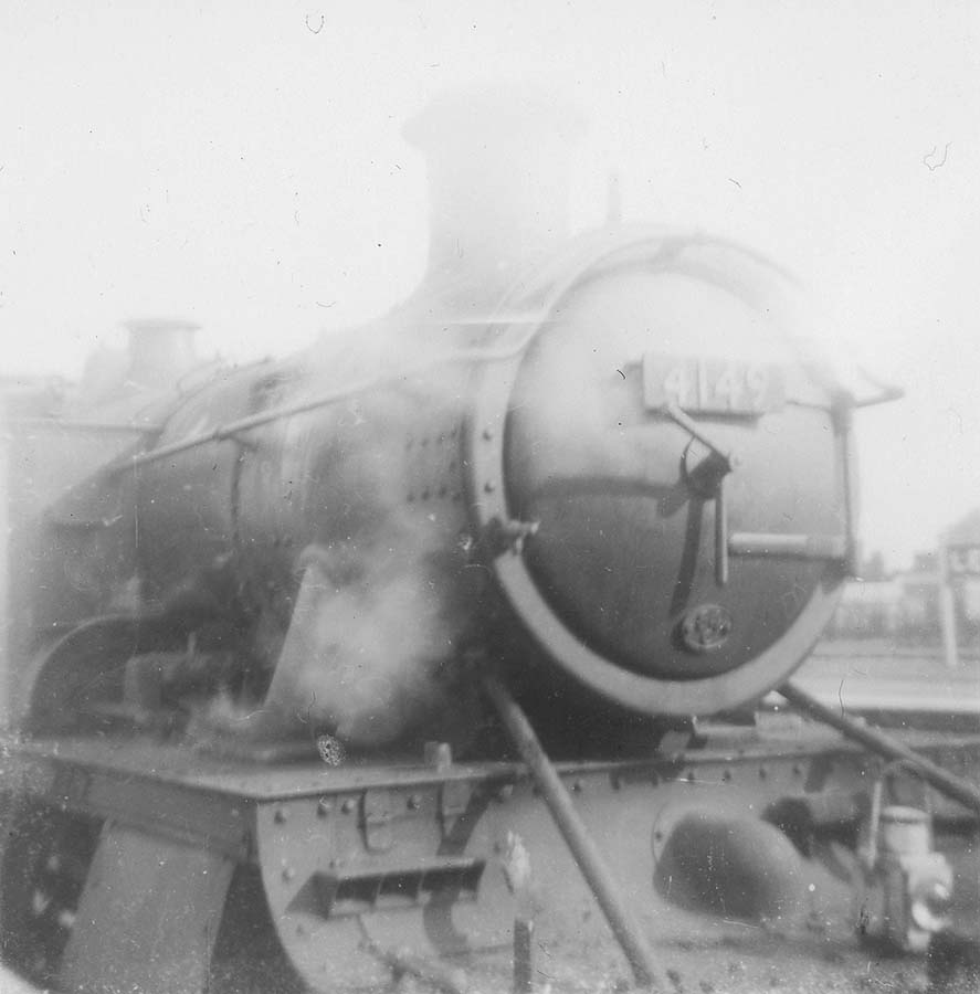 Ex-GWR 5101 class 2-6-2T No 4149, a Banbury locomotive, stands at Leamington station working its way home