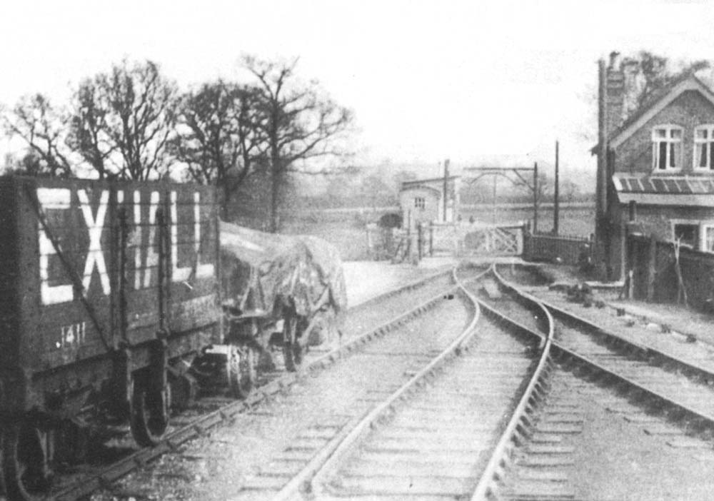 Longdon Road Station: Close up showing the line to Moreton in Marsh ...