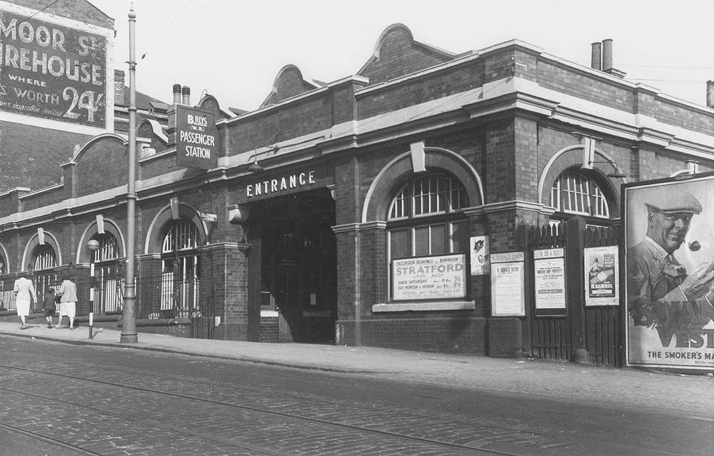 Exterior view of Moor Street station showing the main passenger entrance which led to the large spacious booking hall