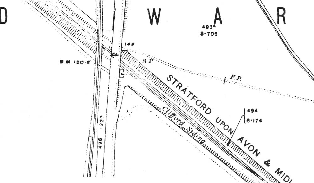 A 1914 Ordnance Survey map showing the tramway and road bridges crossing the SMJR at Clifford Chambers