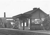 Close up showing the timber framed building located on the up platform which after 1929 was only used by Oxford bound passengers