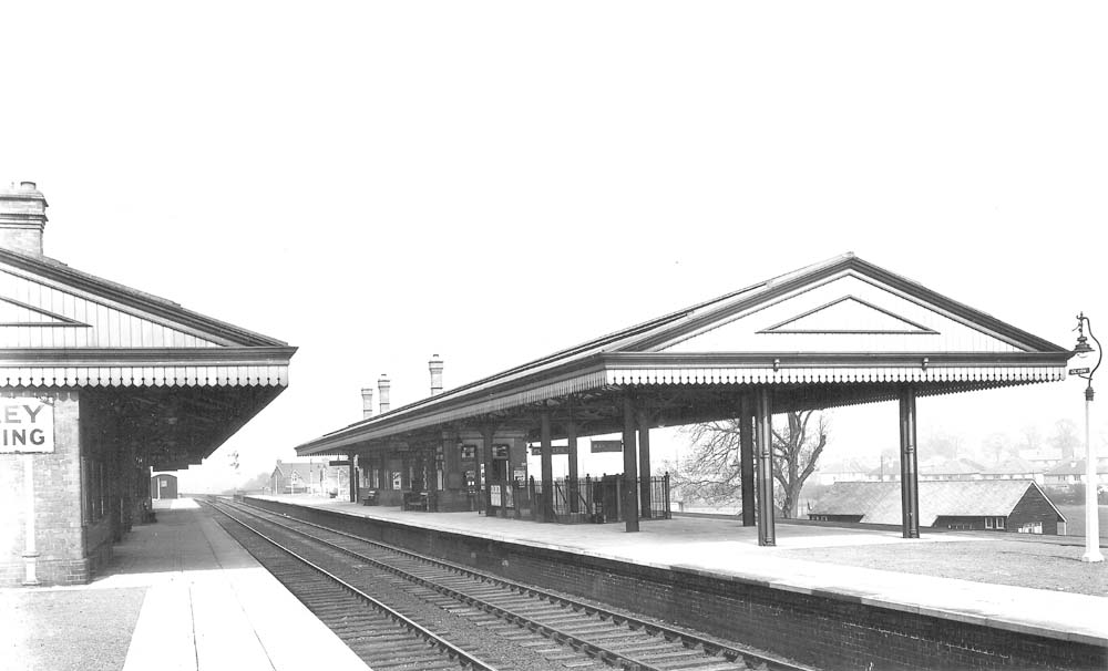 Looking towards Birmingham from the Up Relief platform across to the Down Main platform and station buildings