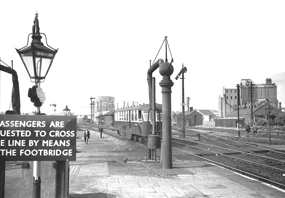 An ex-Great Western Railway Swindon built Diesel Railcar is seen outside Stratford upon Avon Station