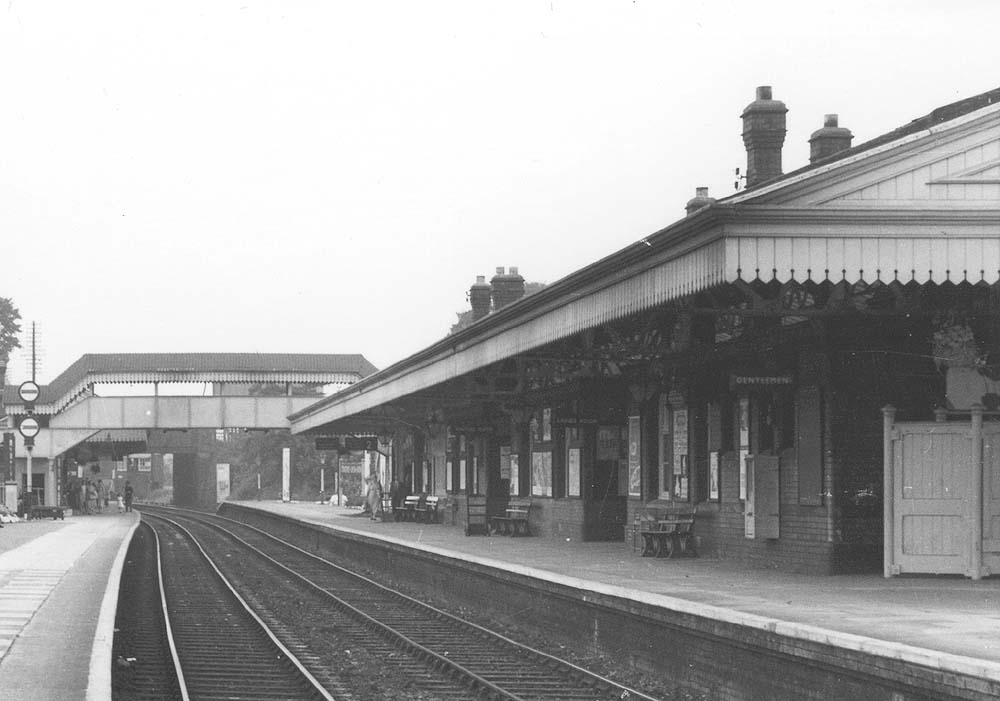 Stratford on Avon Station: Close up showing the 1910 building which ...