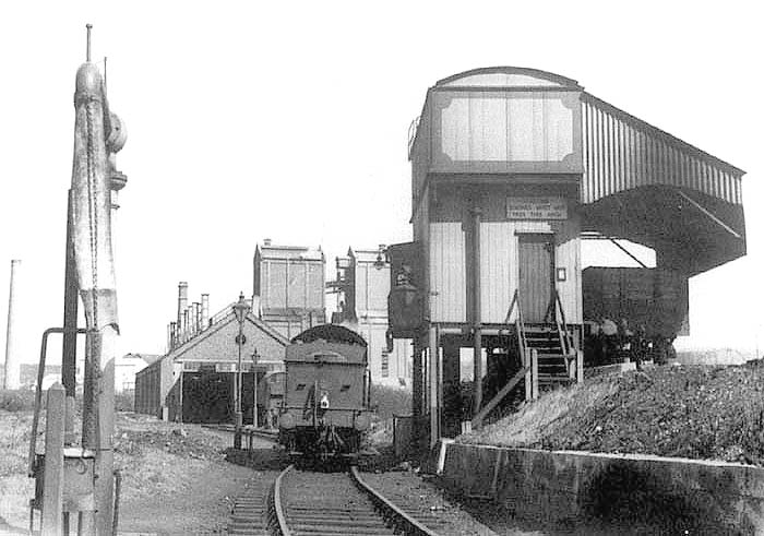 View of the single road leading to Stratford on Avon's two-road shed after passing the coaling and watering facilities