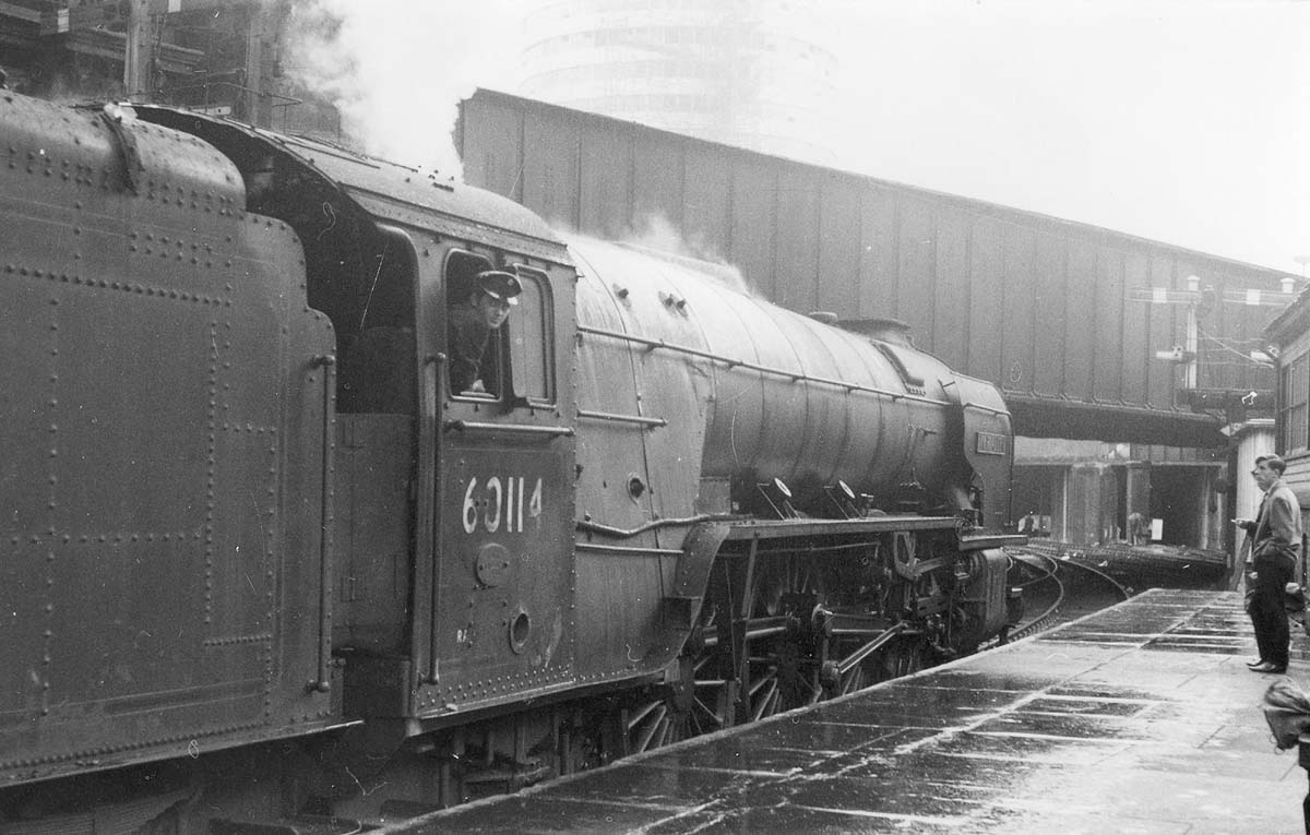Ex-LNER A1 4-6-2 No 60114 'WP Allen' is seen standing at the East end of Platform 8 waiting to return to the Eastern Region