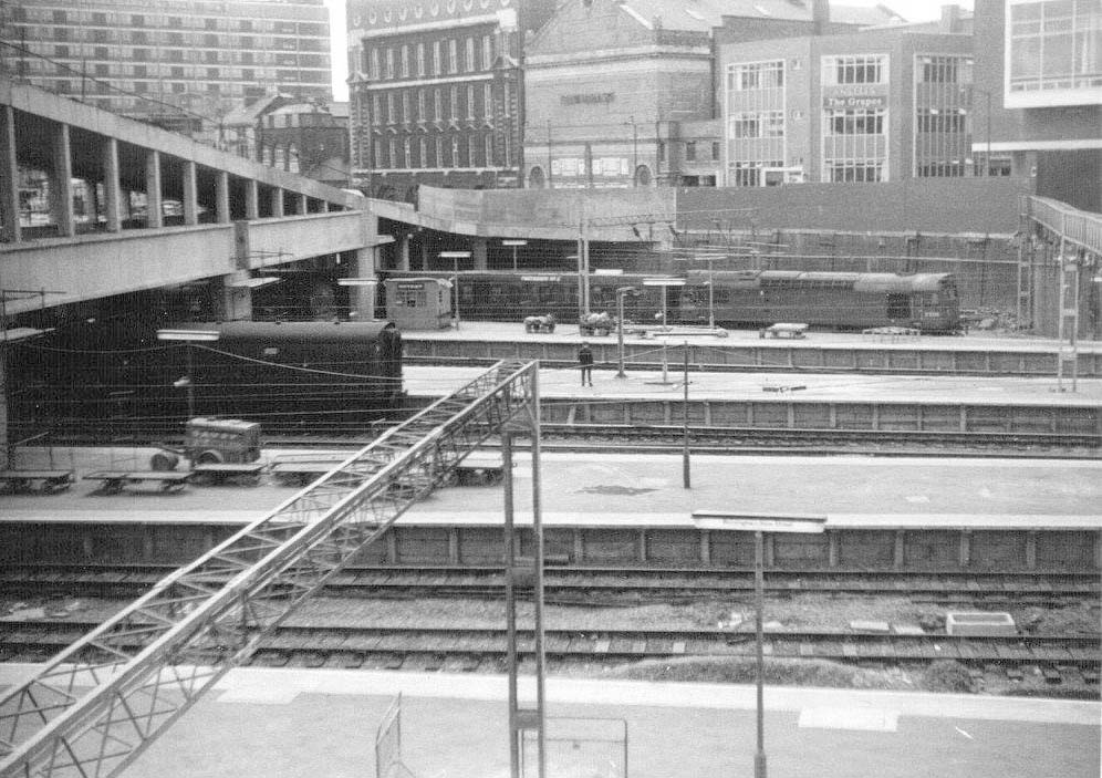 Another view of the rebuilding of New Street station prior to electricfication in September 1966