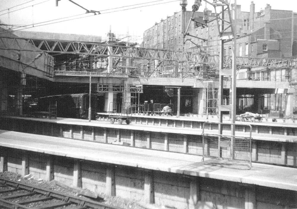 Looking across the London end of New Street's partly built platforms in September 1966 with the old hotel in the background