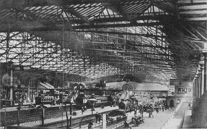 Looking from the Wolverhampton end of Platform 3 towards the passenger footbridge and the Queens Hotel on the left circa 1903