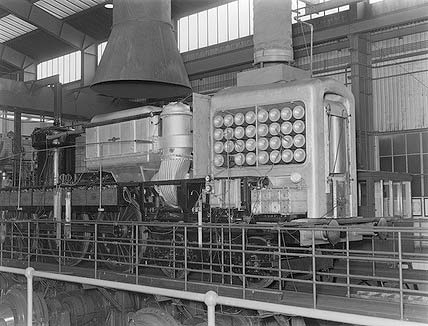 English Electric Gas Turbine GT3 4-6-0 is being prepared to be tested at Rugby circa 1957