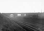 Looking north towards Clifton Road bridge and Rugby with the lines from Northampton and Market Harborough on the right on 9th April 1932