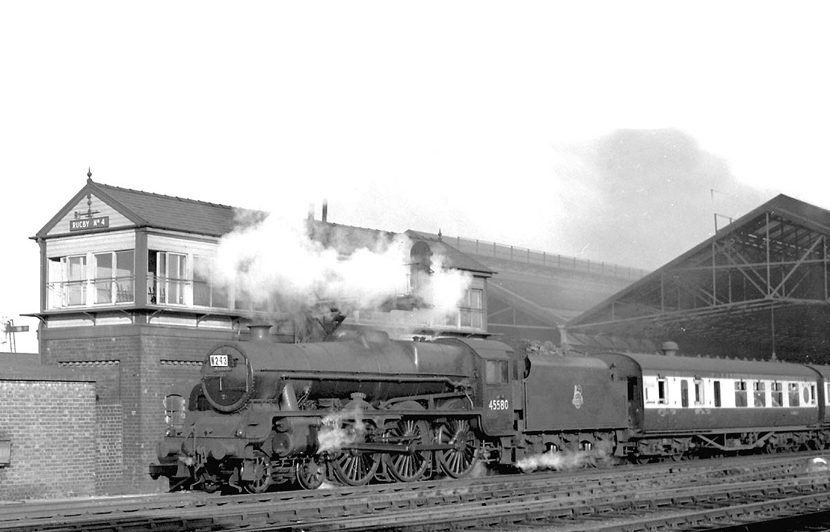 Rugby Station: Ex-LMS 4-6-0 Jubilee class No 45580 'Burma' is seen on a ...