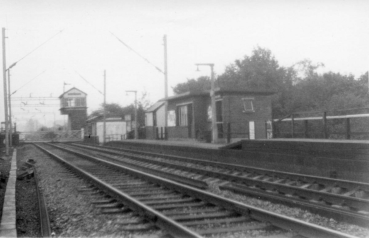 Tile Hill Station: Looking towards New Street with the up platform on ...