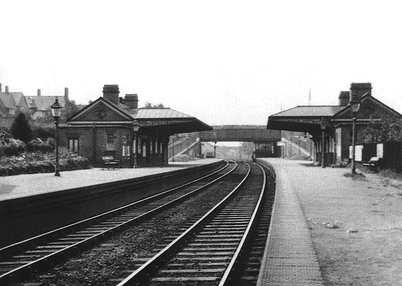 Hazelwell Station - Looking towards Lifford from the Camp Hill end of ...