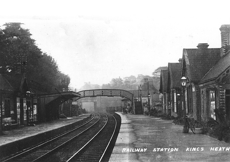 A later view looking towards Brighton Road station showing the absence of the trailing crossover between the up and down lines