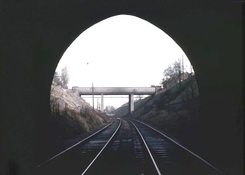 Looking from the tunnel mouth towards New Street with Woodbridge Road bridge