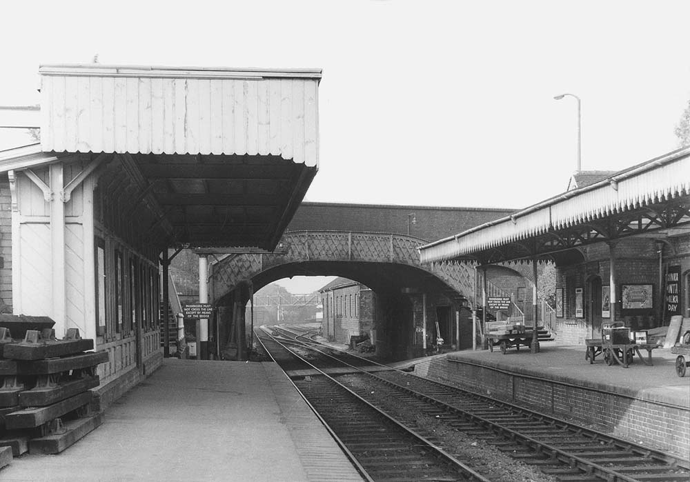 Warwickshire Railways: Looking beneath Bromsgrove Road bridge towards ...