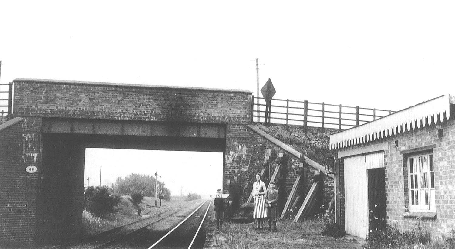 Looking towards Stratford upon Avon and the Edge Hill Railway from Burton Dassett Platform on 27th May 1939