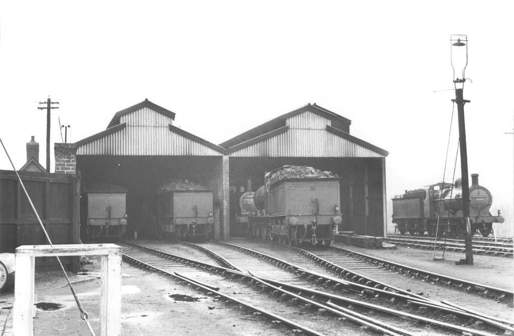 Another view of the new Stratford on Avon shed with ex-MR locos outside including No 3322  and No 3077