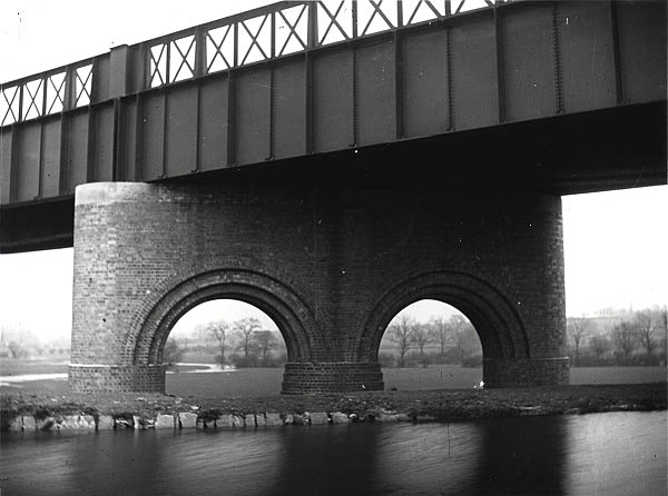 View of the newly completed four span girder viaduct carrying the GC's Main Line over the Oxford Canal